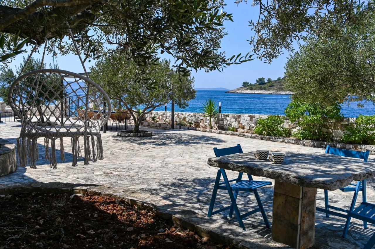 Villa Rudini With Heated Pool Okrug Gornji Kültér fotó
