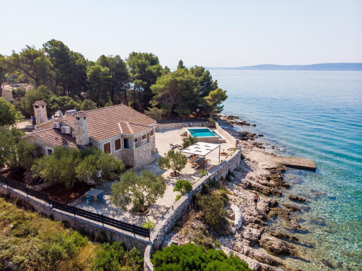 Villa Rudini With Heated Pool Okrug Gornji Kültér fotó